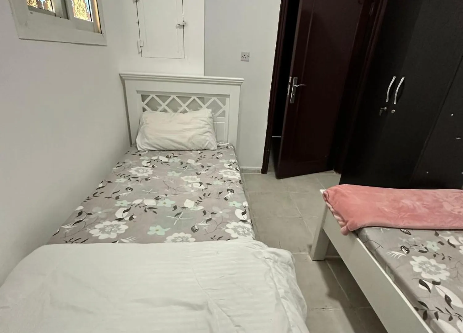 International Abu Dhabi Hostel 0*,