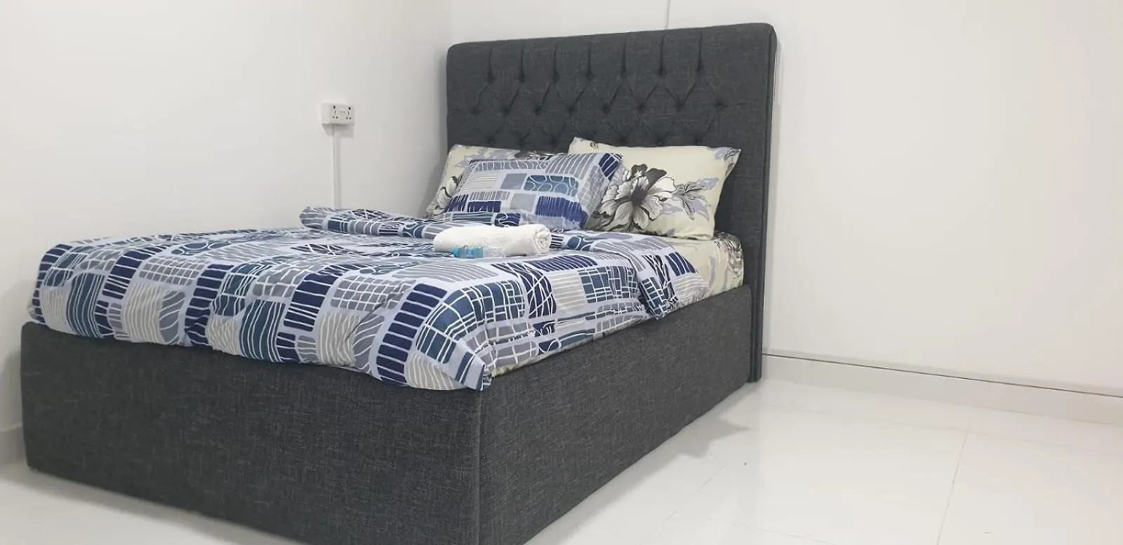 International Abu Dhabi Hostel 0*,