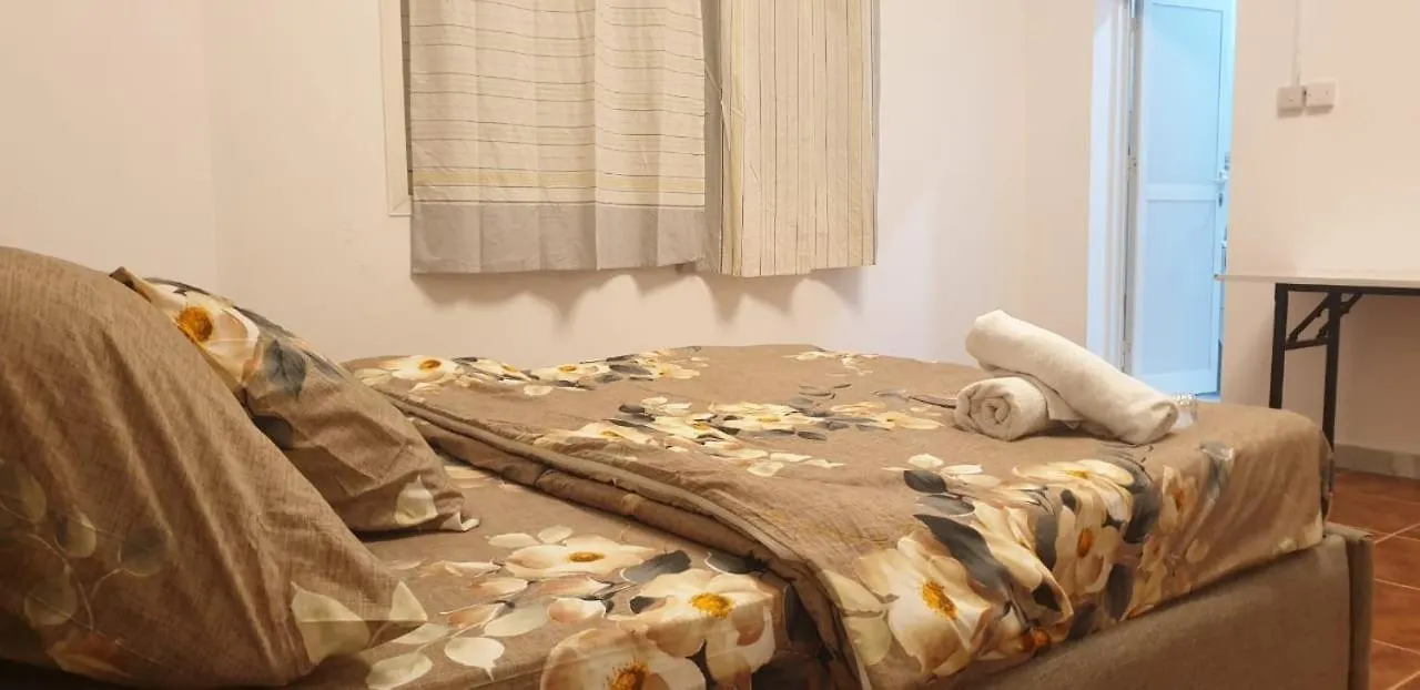 International Abu Dhabi Hostel 0*,