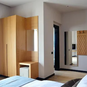 npeze-hotel.hotels-in-tirana.com/