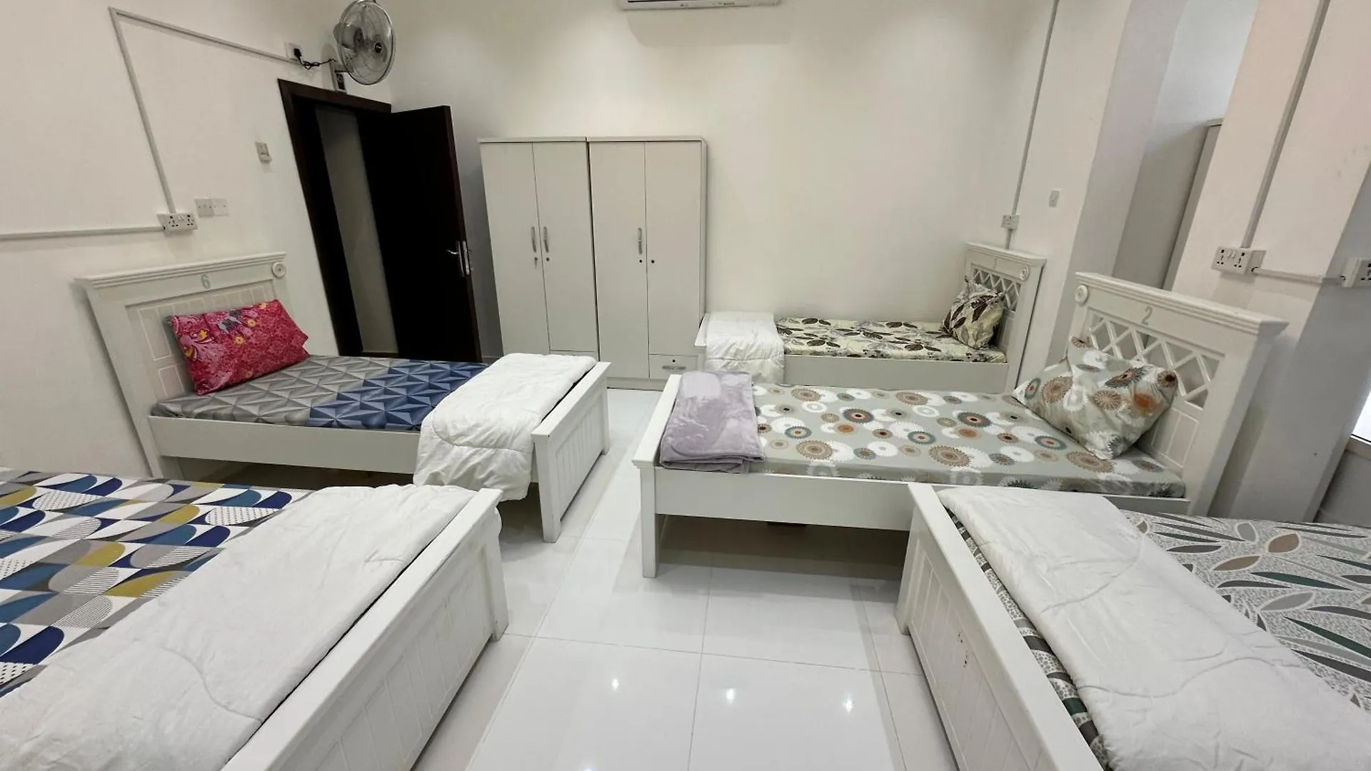 International Abu Dhabi Hostel 0*,